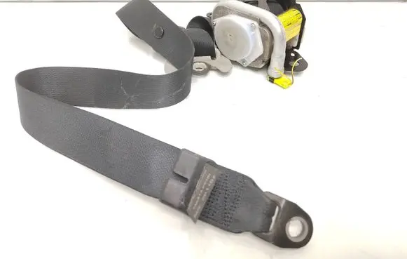Toyota Avensis T250 Front seatbelt 7322005051 5010AAA142 306102899FKAAC