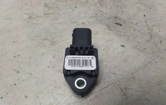 Mercedes-Benz B W245 Airbag deployment crash/impact sensor A1698202226 22062718062