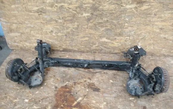 Renault Kangoo II Rear axle beam 
