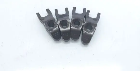 Hyundai i40 Fuel Injector clamp holder