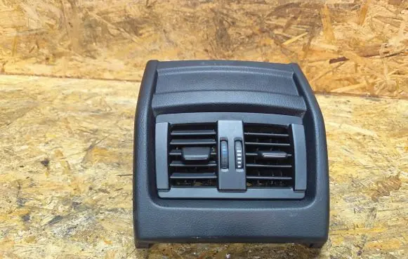 BMW 3 F30 F35 F31 Rear air vent grill 926535001 0858201