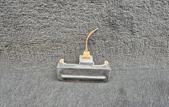 Audi A4 S4 B5 8D Tailgate/trunk/boot exterior handle 8D0827565