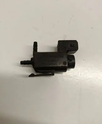 BMW 5 F10 F11 Vacuum valve 7810831