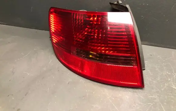 Audi A6 S6 C6 4F Rear/tail lights 4F9945095 89034302