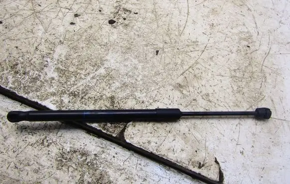 Toyota Auris E180 Front bonnet/hood damper/strut 39150008