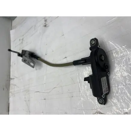 Mercedes-Benz GL X164 Vent window/glass motor A2518200342 A2C53022934