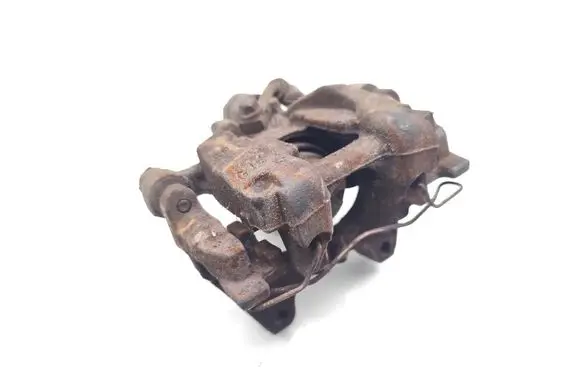 Volkswagen Passat Alltrack Rear brake caliper 3Q0615405J