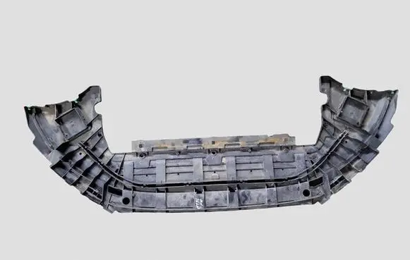 Volvo V40 Front bumper skid plate/under tray 31323323