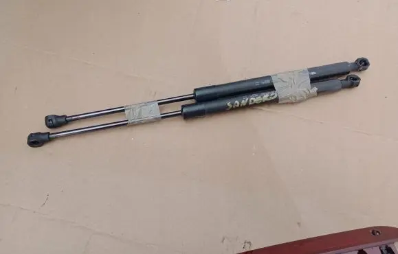Dacia Sandero III Tailgate strut 904514512R