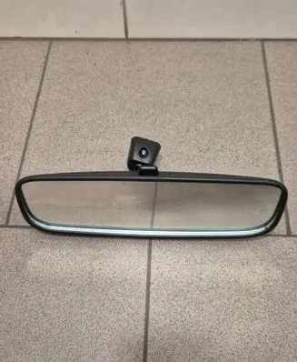 Rear view mirror (interior)