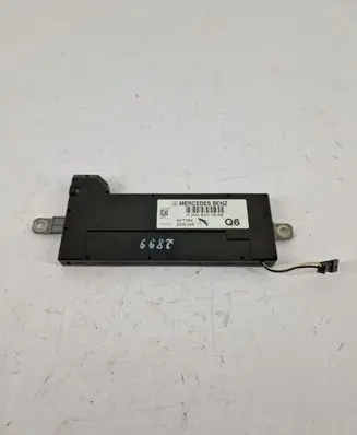 Mercedes-Benz C W203 Aerial antenna amplifier A2038207989