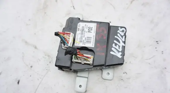 Hyundai ix35 Keyless (KESSY) go control unit/module POZOSTAE