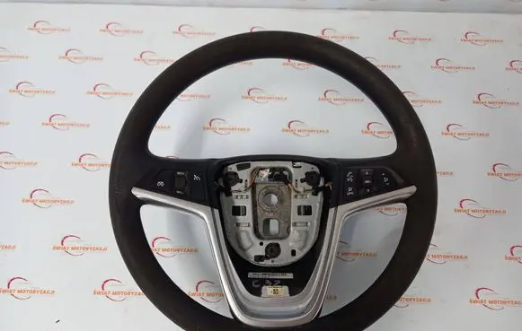 Opel Meriva B Steering wheel 13351023