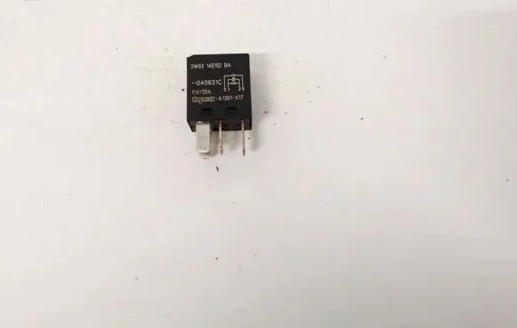 Ford Mondeo Mk III Other relay 2W9314B192BA A1301-X17