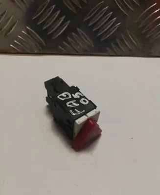 Skoda Fabia Mk1 (6Y) Hazard light switch 6Y0953235 31405