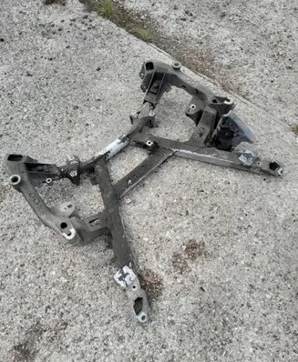 BMW 5 E39 Front subframe