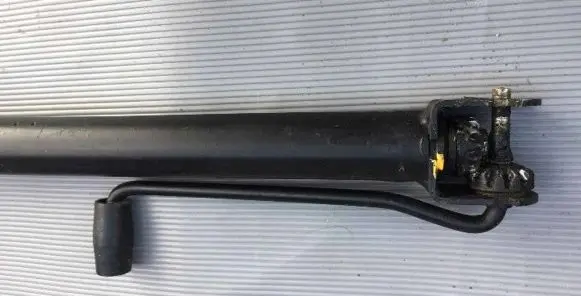 Mercedes-Benz W123 Lift Jack 