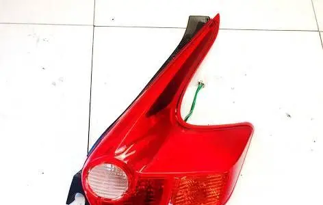 Nissan Juke I F15 Rear/tail lights