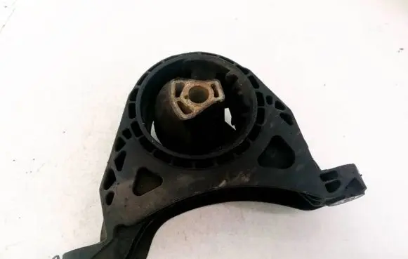Opel Insignia A Engine mount bracket 2300001