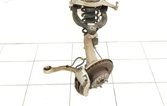 Tesla Model 3 Front wheel hub 1044316-00-E