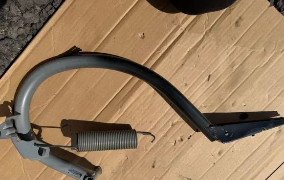 Mercedes-Benz E W212 Tailgate/trunk/boot hinge A2127500428