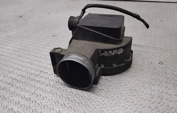Mercedes-Benz Vito Viano W638 Mass air flow meter 0005429314 0281002034