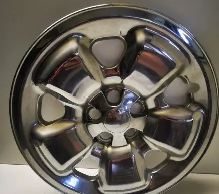 Jeep Cherokee R17 wheel hub/cap/trim 7900P17