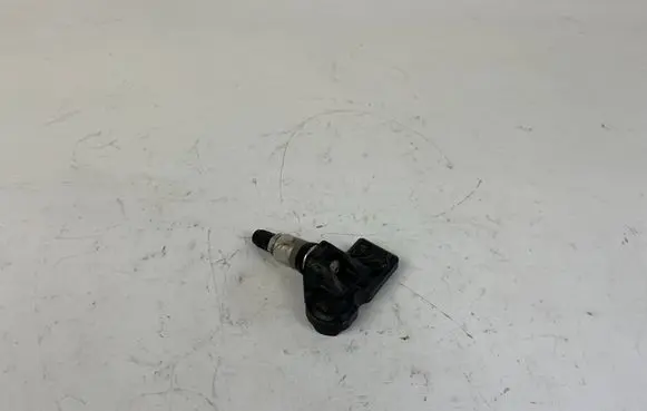 BMW X3 F25 Tire pressure sensor 6874830