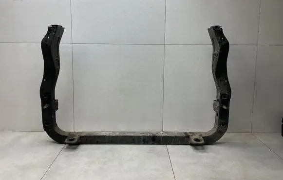 Jeep Grand Cherokee Bottom radiator support slam panel