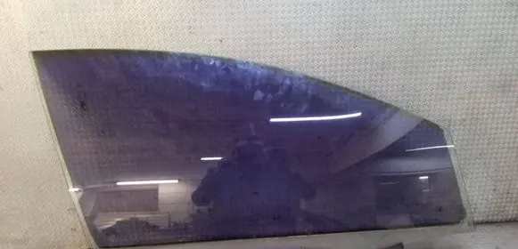 Audi Q7 4L Front door window glass four-door