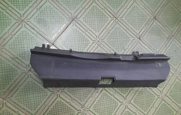 Mercedes-Benz C W204 Trunk/boot sill cover protection a2046900825 2046900825