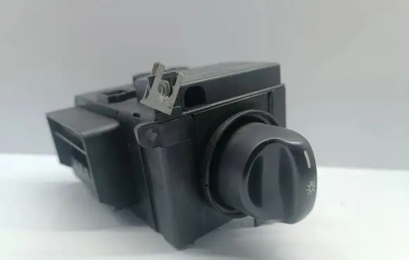 Mercedes-Benz A W168 Light switch 1685450104 501733 7158