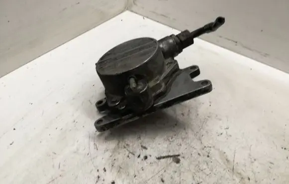Opel Zafira A Vacuum pump 0252738H3