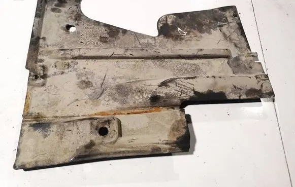 Engine splash shield/under tray