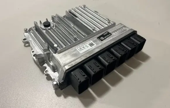 BMW X4 G02 Engine control unit/module 5B32775 5A57784