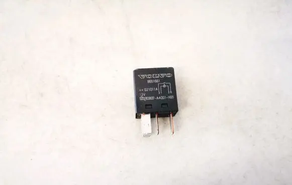 Volvo S80 Other relay 8651661