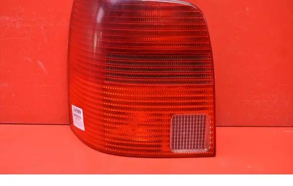 Volkswagen PASSAT B5 Rear/tail lights 3B9945111F