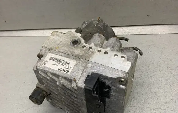 Mercedes-Benz Vito Viano W638 ABS Pump A6384460114 0265220003 0273004089