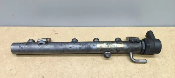 Mercedes-Benz E W211 Fuel main line pipe A6110780449