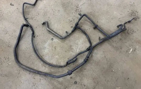 Audi Q7 4L Coolant pipe/hose 