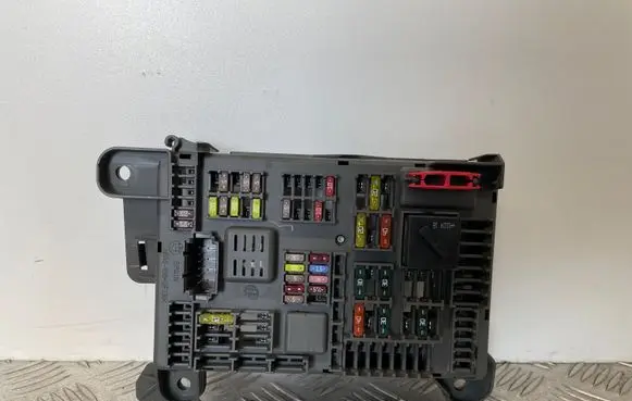 BMW X5 E70 Fuse module 6931687