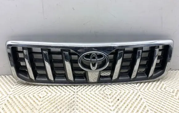 Toyota Land Cruiser (FJ75) Front grill 