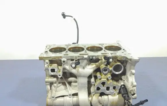 BMW M4 F82 F83 Engine block 8632047