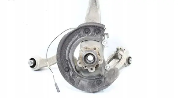 BMW 5 G30 G31 Front wheel hub spindle knuckle