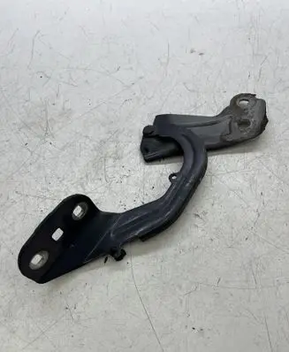 Ford Focus Engine bonnet/hood hinges BM51A16800AD
