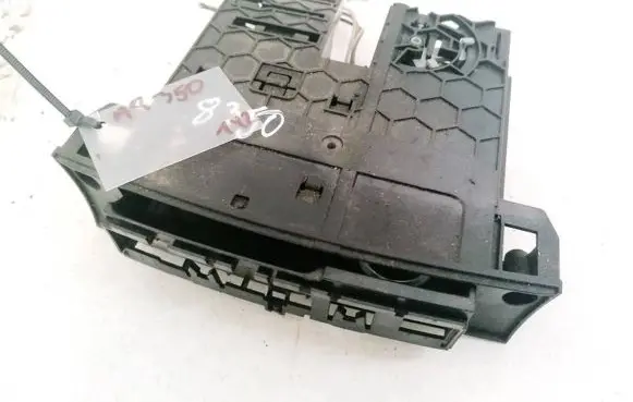 Glove box