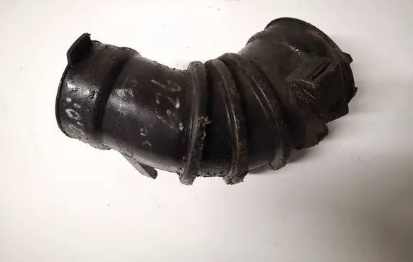 Mazda 626 Air intake hose/pipe 