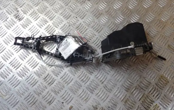 BMW 1 F20 F21 Front door lock 