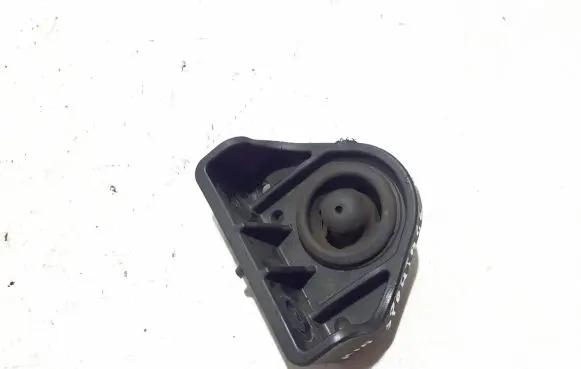 KIA Sportage Radiator mount bracket