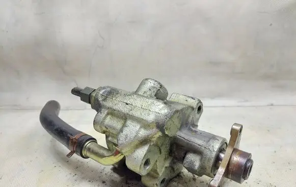Renault Scenic I Power steering pump 7700417308